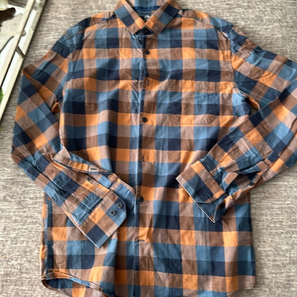 Men’s button up